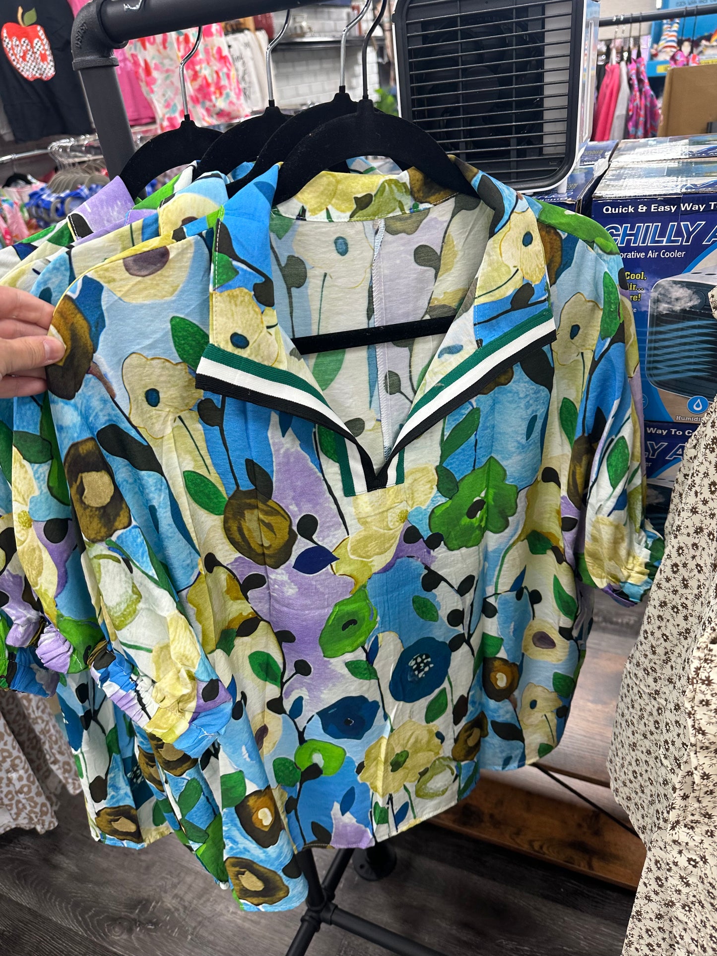 Women’s open collar shirt