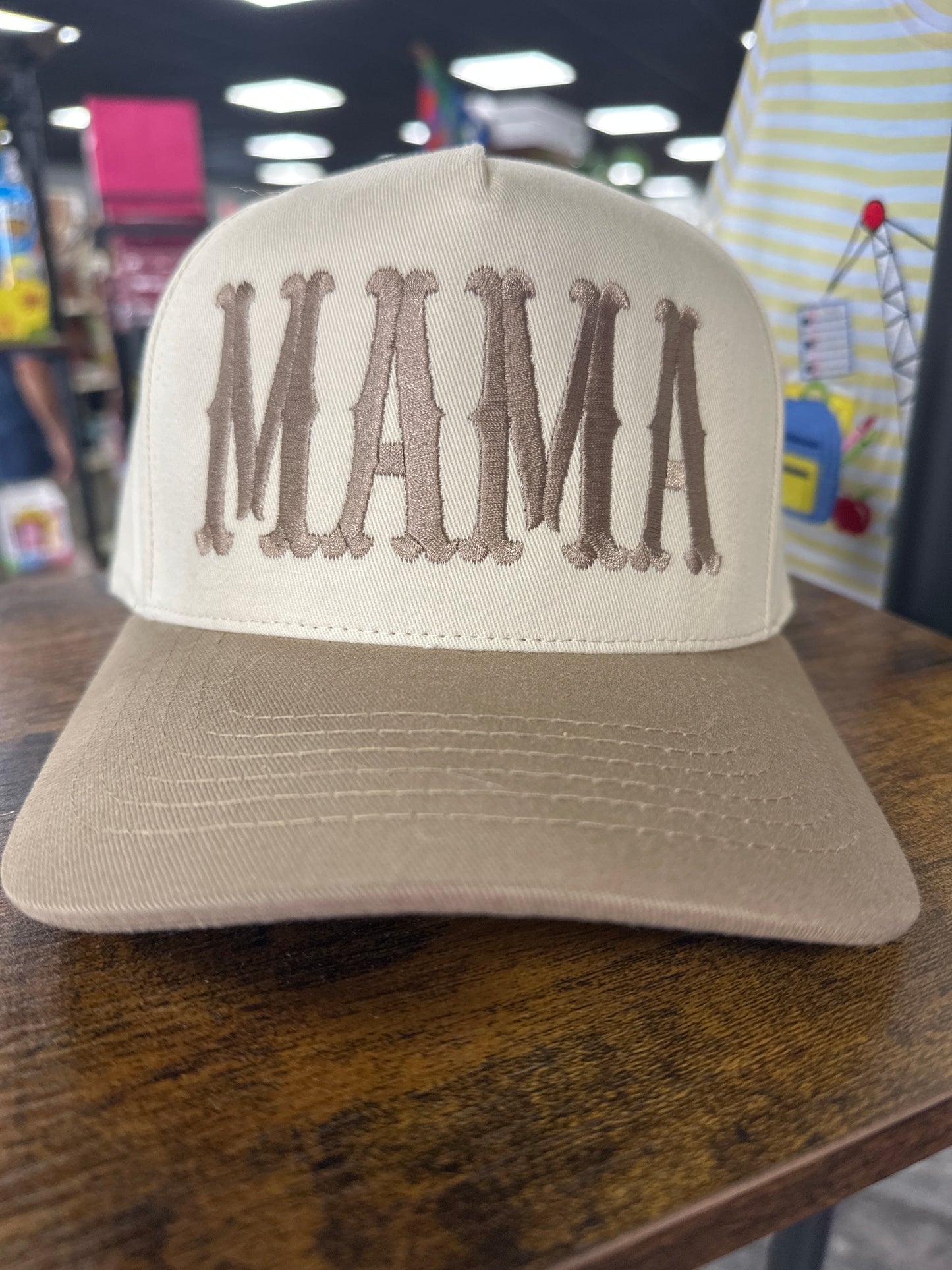 Mama hat