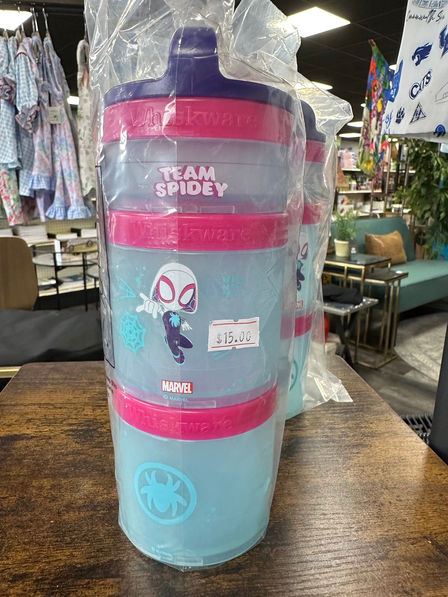 Snack container