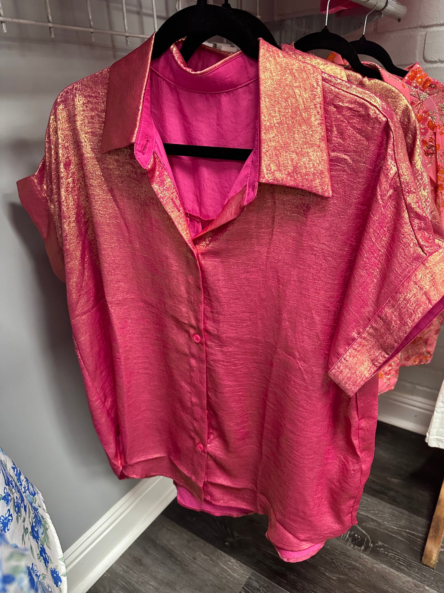 Women’s pink shimmer top